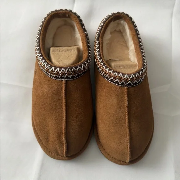 New UGG Women’s Chestnut Tasman Slippers with Patterned Trim Size 8 - Picture 3 of 7